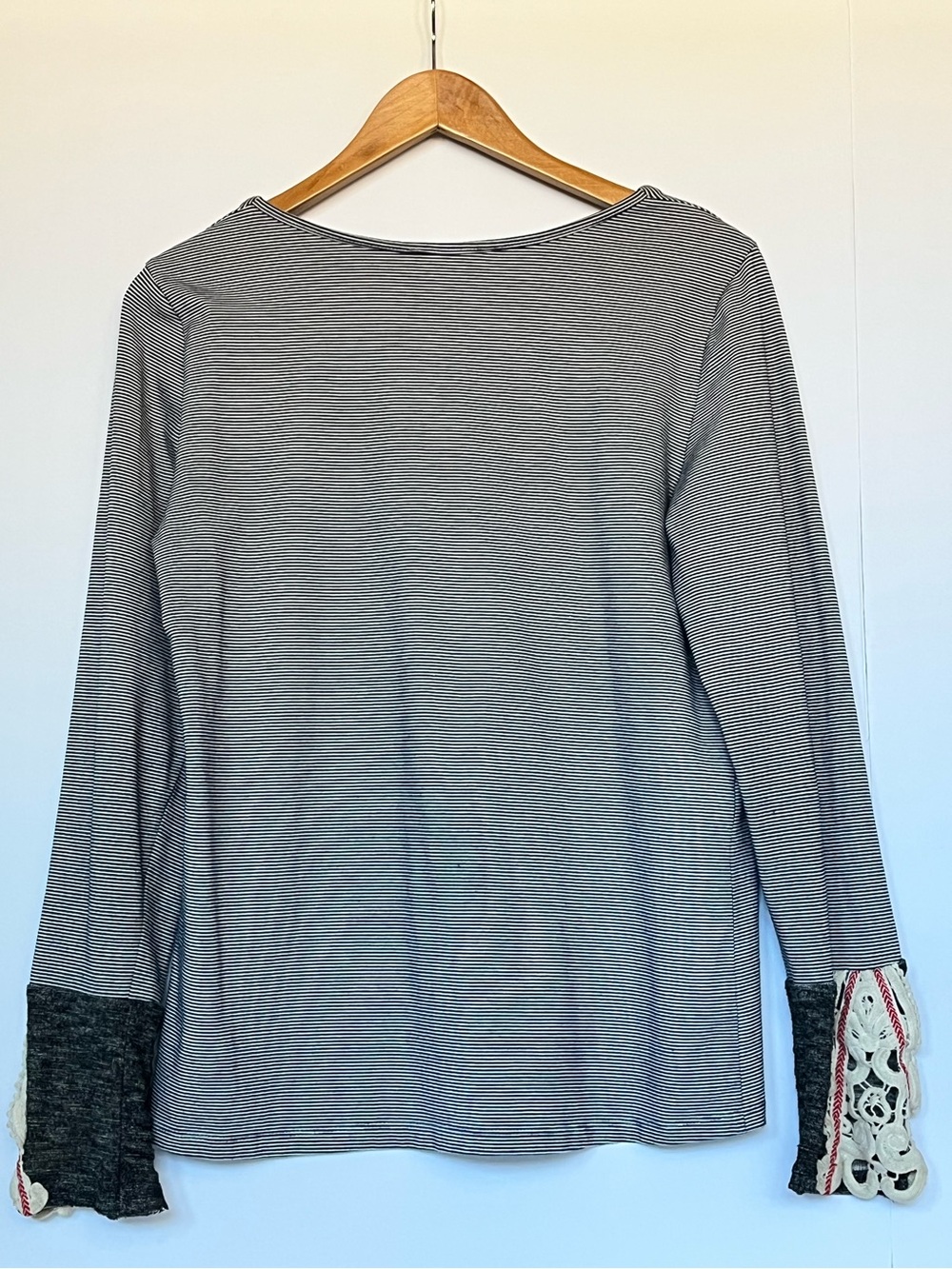Hem & Thread Boho Striped Lace Up Top Crochet Statement Cuff - Picture 7 of 12